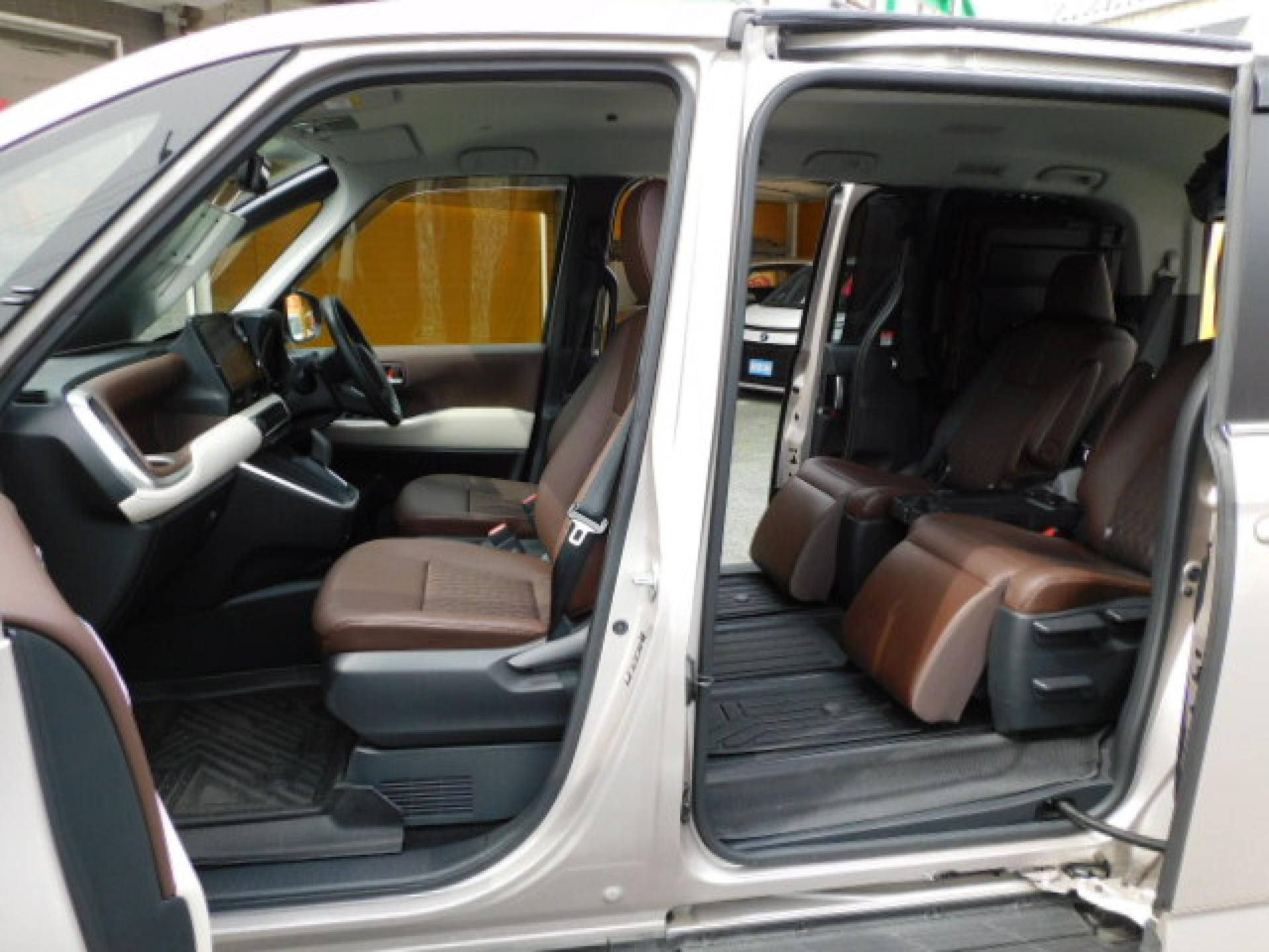 超ロングスライドモードでのシートアレンジです。