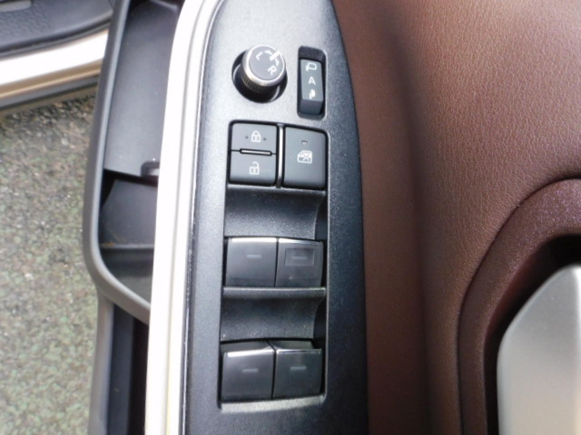 運転席ドアスイッチ