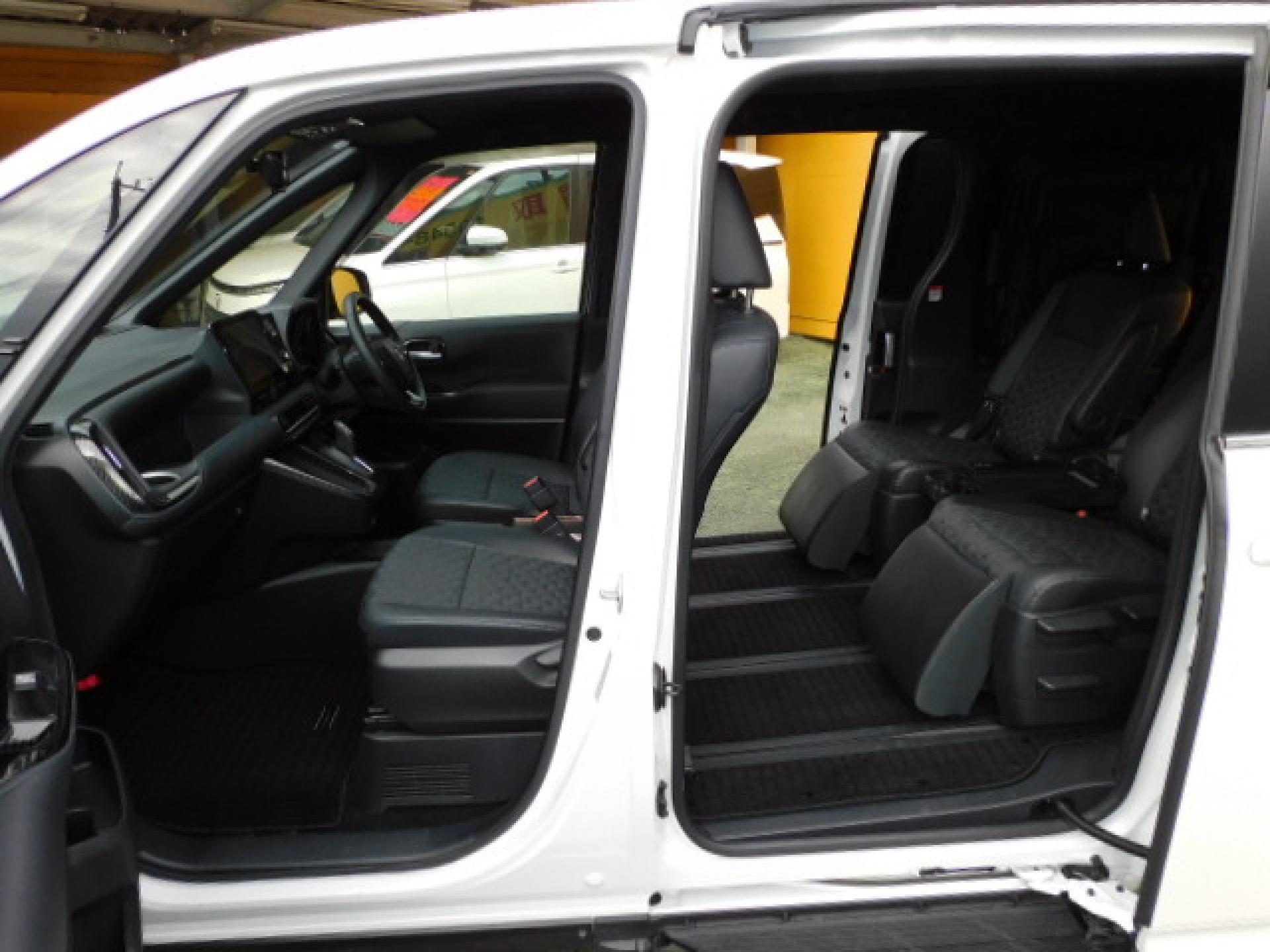 超ロングスライドモードでのシートアレンジです。