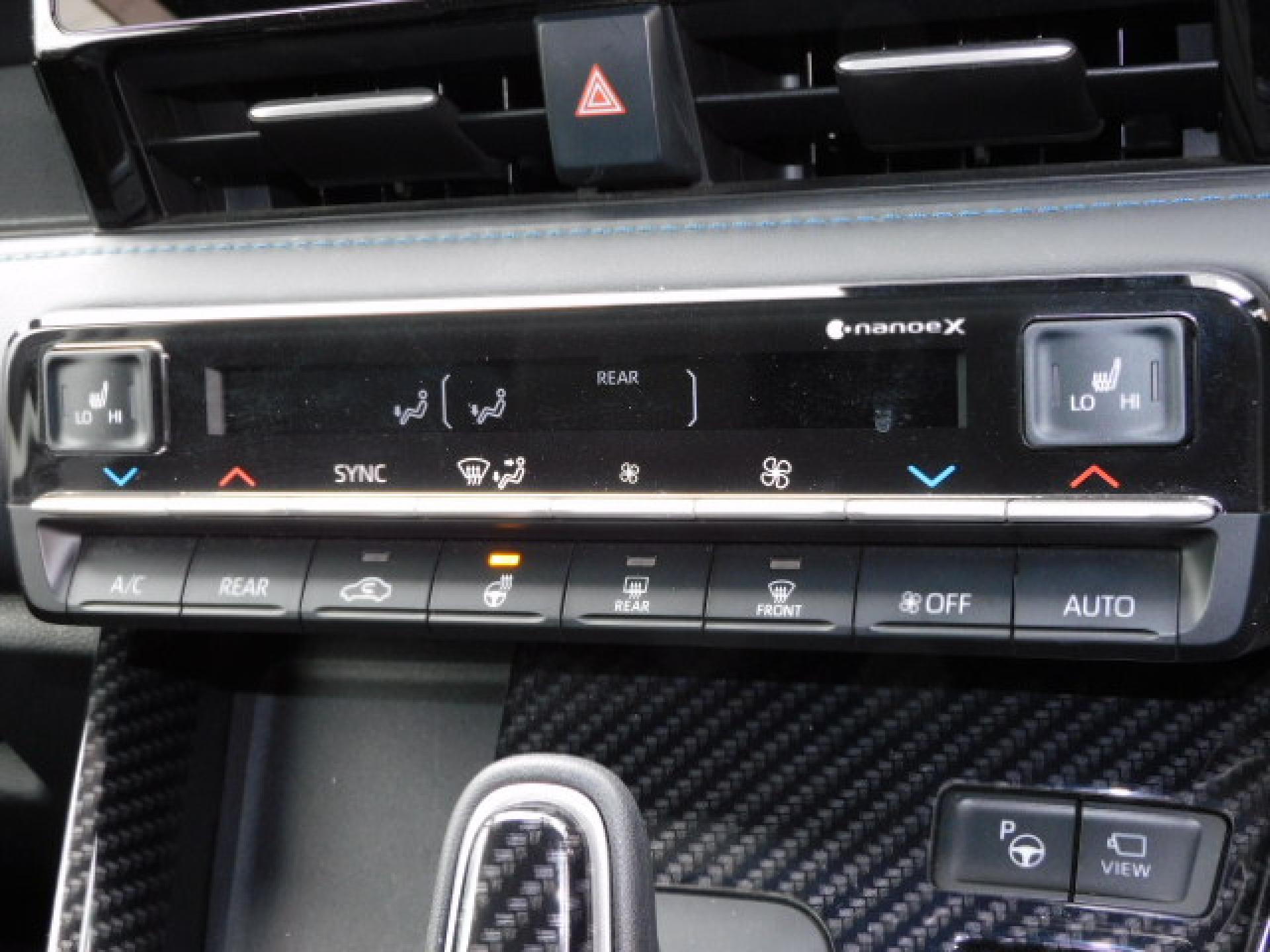 ナノイーX・ステアリングヒーター（※）メーカーオプション快適利便パッケージHigh