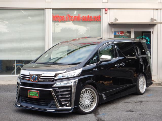 31年式　ヴェルファイアハイブリッド25エグゼクティブラウンジZ-４WD　メーカー9.2型ナビゲーションシステム　ＪＢＬプレミアムサウンドシステム　12.1型リヤシートエンターテインメントシステム　パノラミックビューモニター　白本革エグゼクティブラウンジパワーシート　ツインムーンルーフ　TRDエアロバージョン　3眼LEDヘッドライト　シーケンシャルターンランプ　デジタルインナーミラー　ブラインドスポットモニター　両側パワースライドドア　パワーバックドア　ナビ連動ビルトインETC(2,0)