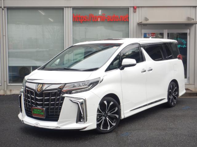 R3年式　アルファード25Sタイプゴールド　メーカー10.5型ナビゲーションシステム　ＪＢＬプレミアムサウンドシステム　13.3型リヤシートエンターテインメントシステム　専用ハーフレザーシート　ツインムーンルーフ　モデリスタエアロ　3眼LEDヘッドライト　シーケンシャルターンランプ　デジタルインナーミラー　ブラインドスポットモニター　両側パワースライドドア　パワーバックドア　ナビ連動ビルトインETC(2,0)